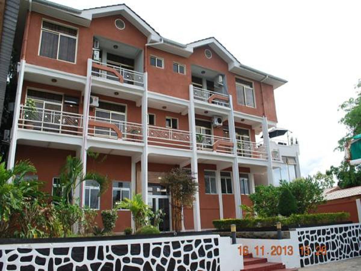 Hotel Vivi Palace Matadi Exteriér fotografie